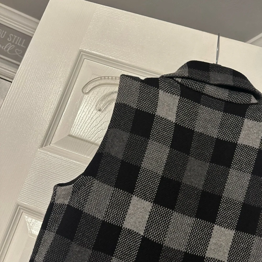 Chaps Women’s Buffalo Plaid Sweater Vest - Picture 11 of 12